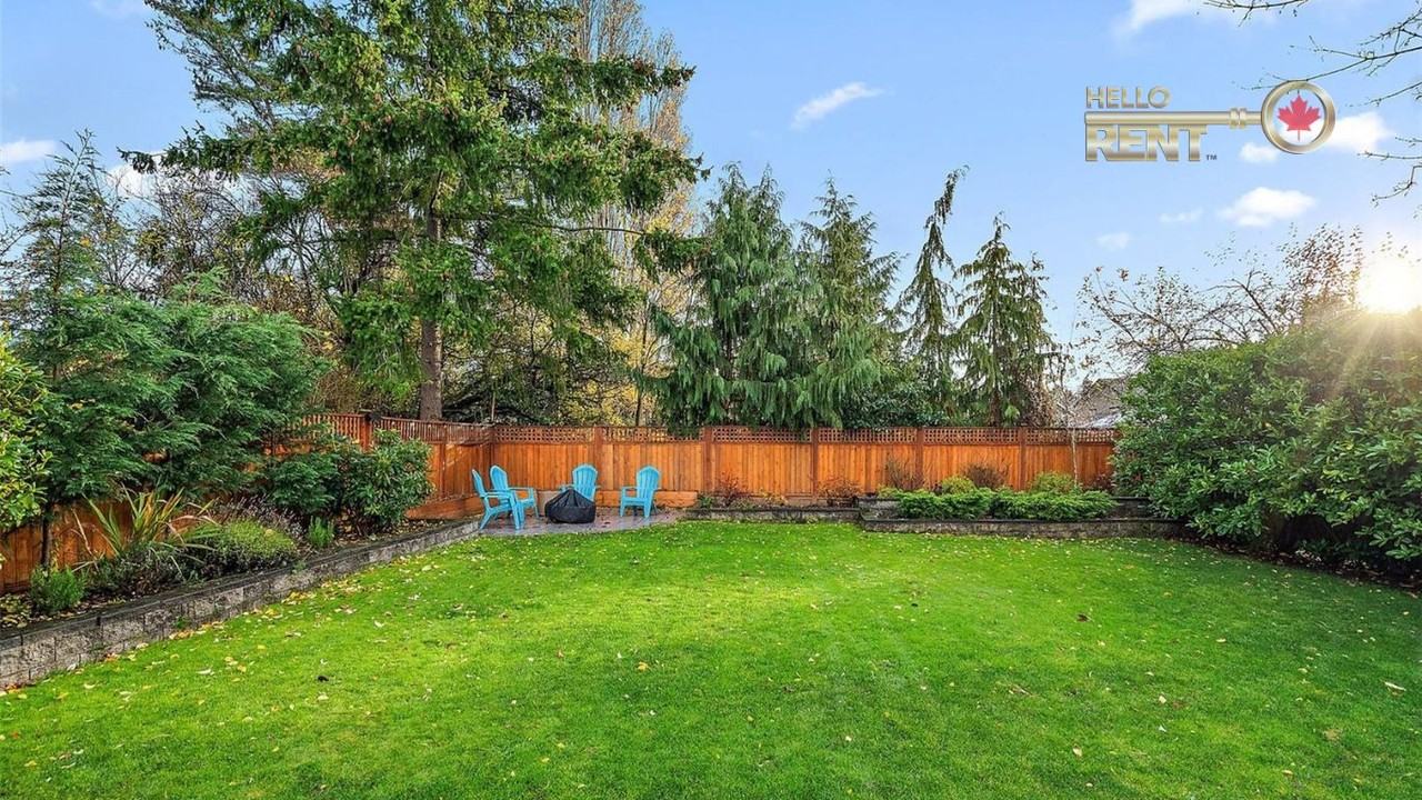 1755 Carrick Street - Photo 3 of 23