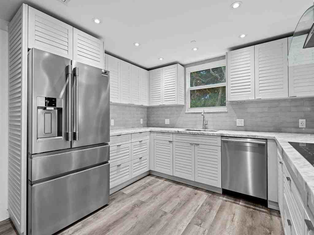 1050 Seminole Dr #2A - Photo 6 of 25