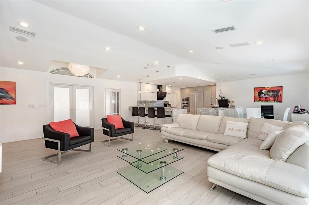 16931 Sw 5th Ct - Photo 2 of 27