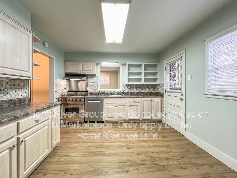 4293 Hilldale Avenue - Photo 6 of 24