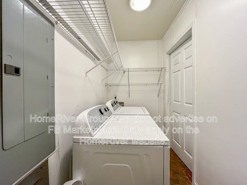 4293 Hilldale Avenue - Photo 7 of 24