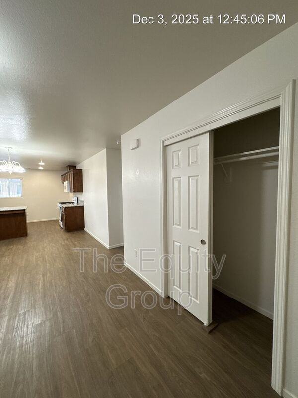 2133 W Lark Ave - Photo 7 of 23