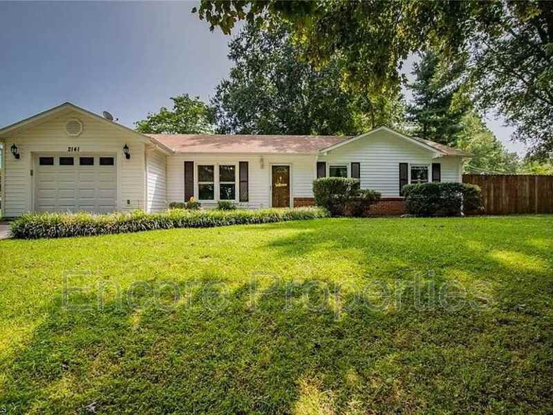 2141 Stonehaven Road