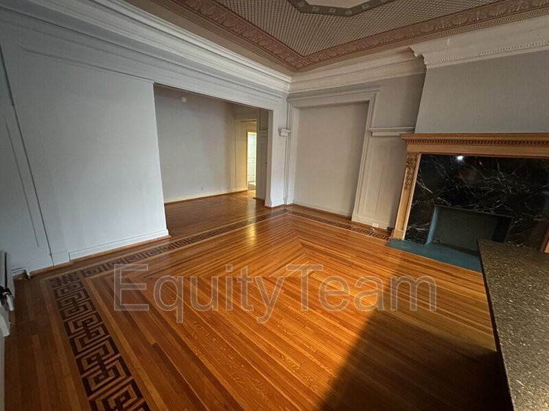 3901 Reading Rd #2 - Photo 6 of 18