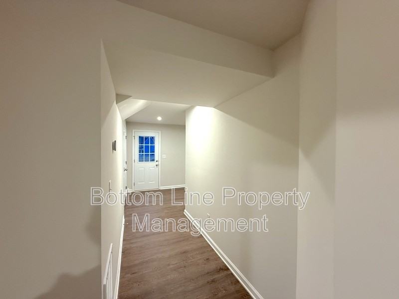 7133 Capstan Ter - Photo 5 of 28