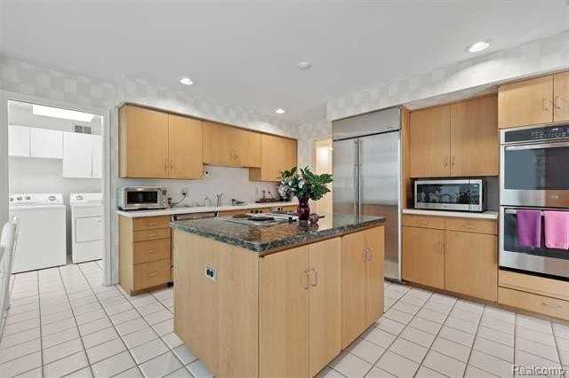 5129 Woodlands Ln - Photo 7 of 17