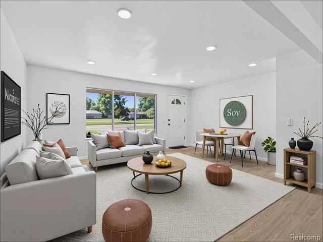 2070 Walton Boulevard - Photo 6 of 34