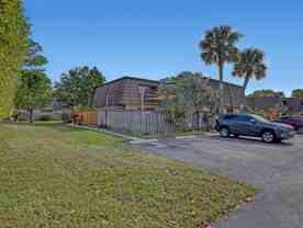 4095 Palm Bay Circle #B - Photo 1 of 1