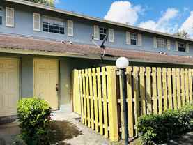 421 Cypress Way - Photo 1 of 1