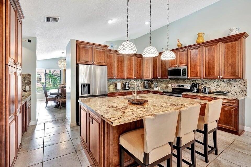 168 Thornton Drive - Photo 5 of 48