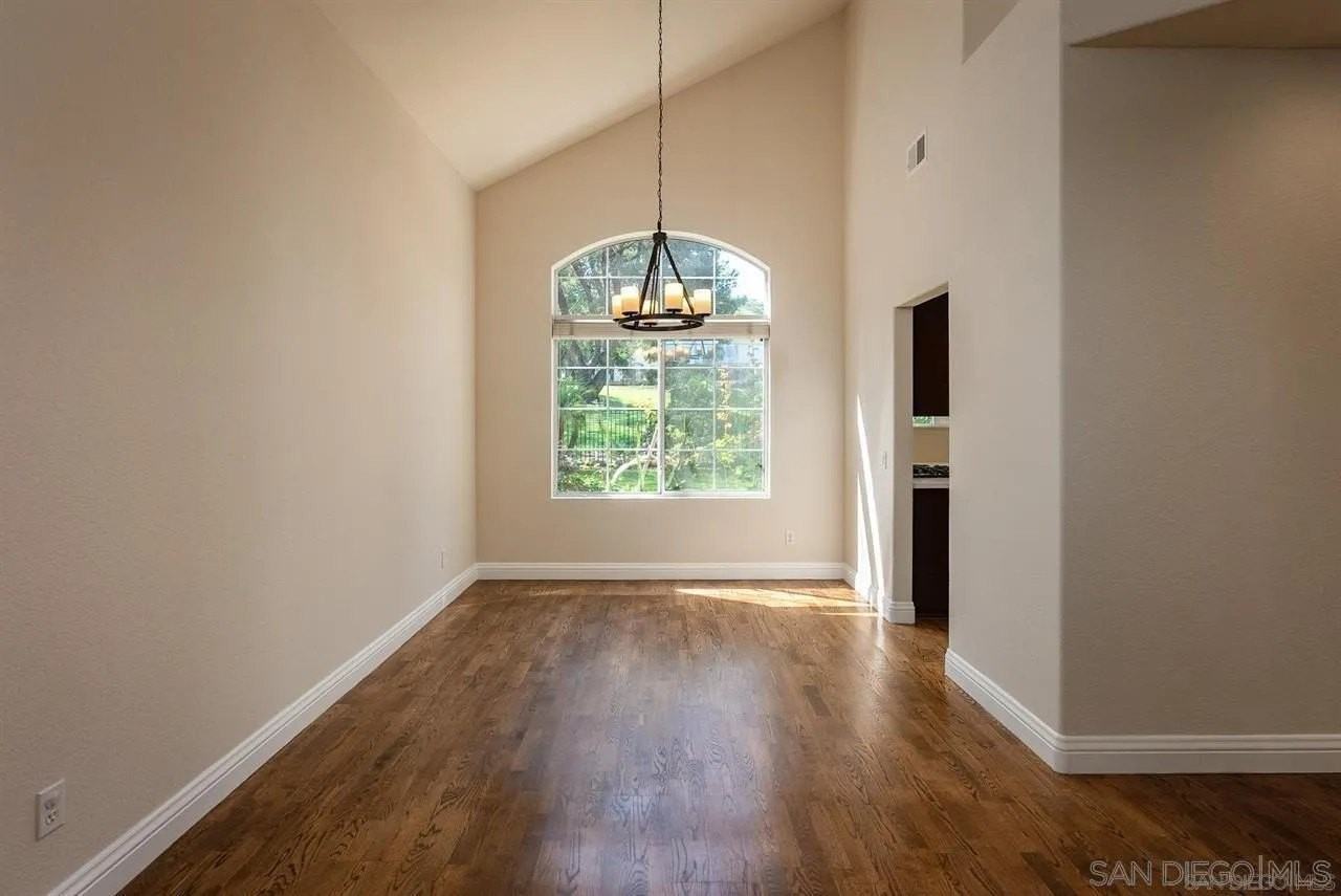 5251 Caminito Exquisito - Photo 4 of 29