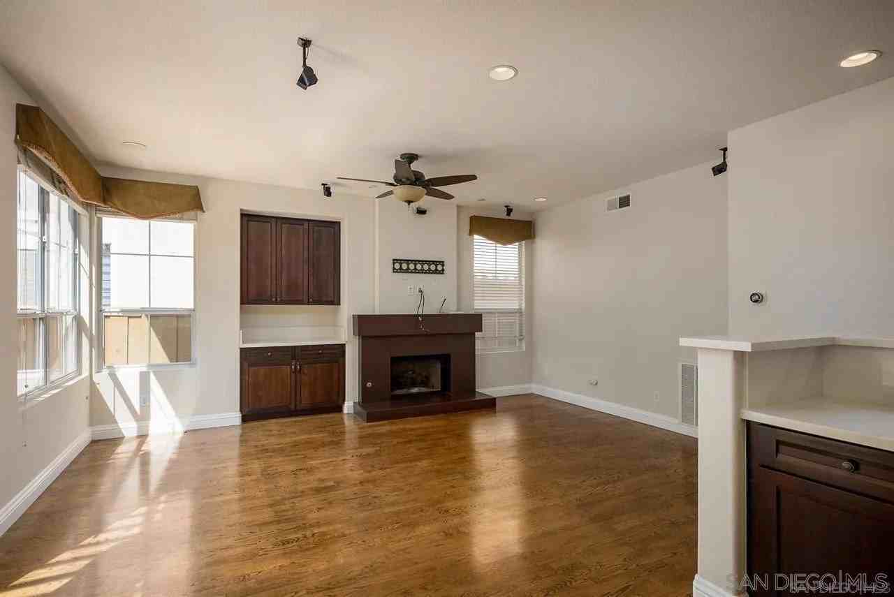 5251 Caminito Exquisito - Photo 7 of 29