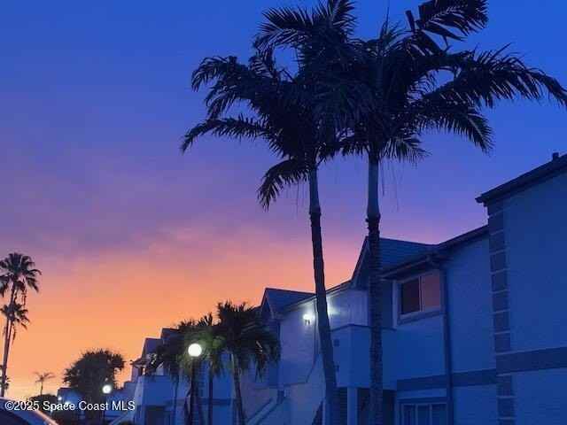 718 Beach Park Lane #V286