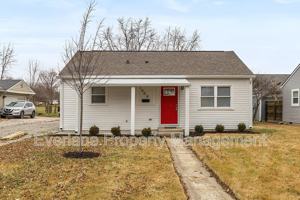 featured image of 1609 N Outer Dr