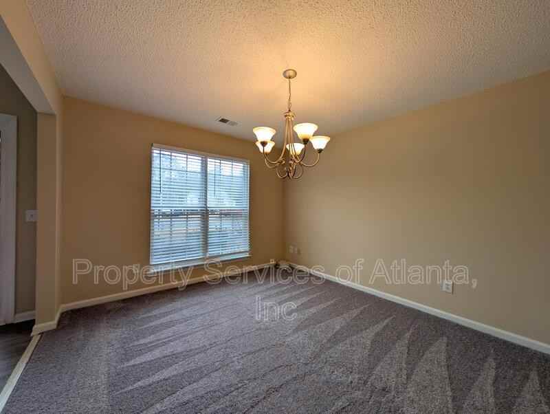 704 Denise Ct - Photo 4 of 22