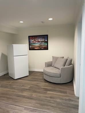 11285 162A Street - Photo 2 of 8