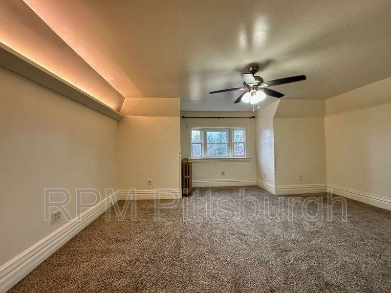 504 Coal St #5 - Photo 6 of 15