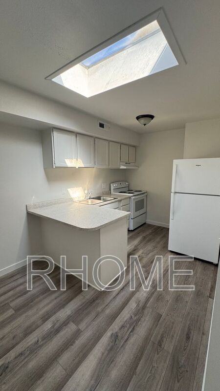 3414 S Sue St #5 - Photo 3 of 21