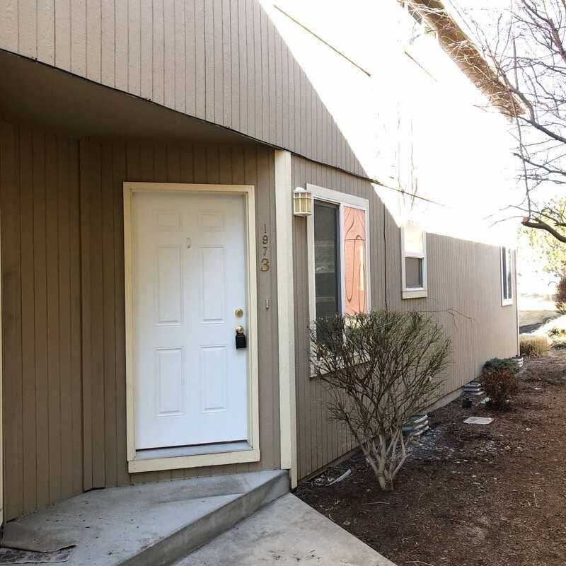 1973 Sw Canyon Dr - Photo 2 of 20