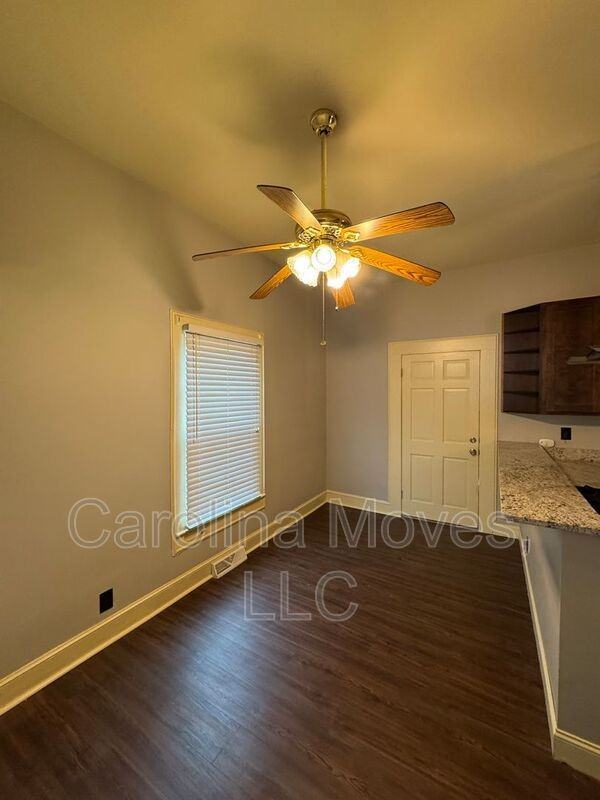 101 S 7th St - Photo 7 of 28