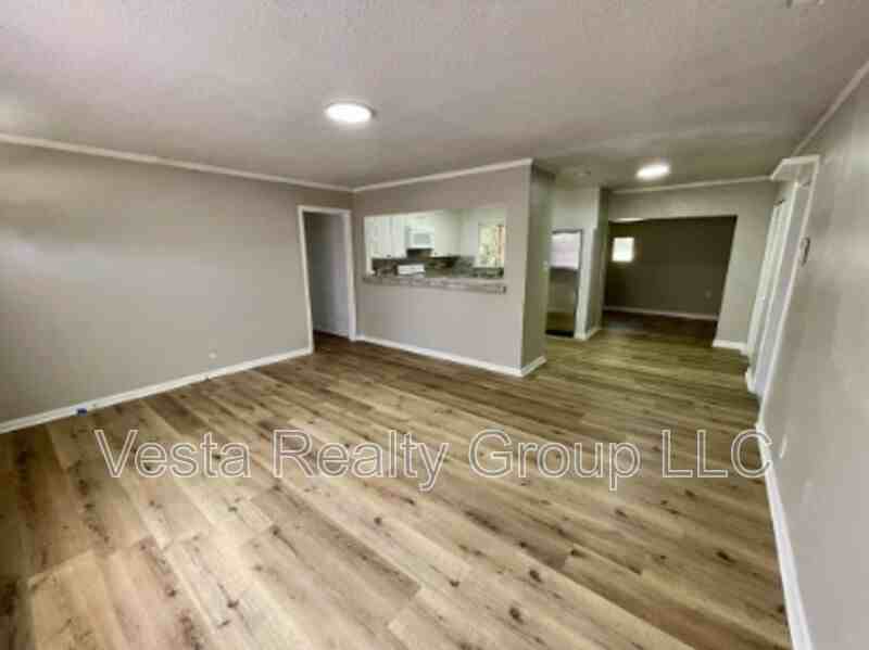 1595 Winston Drive - Photo 3 of 23