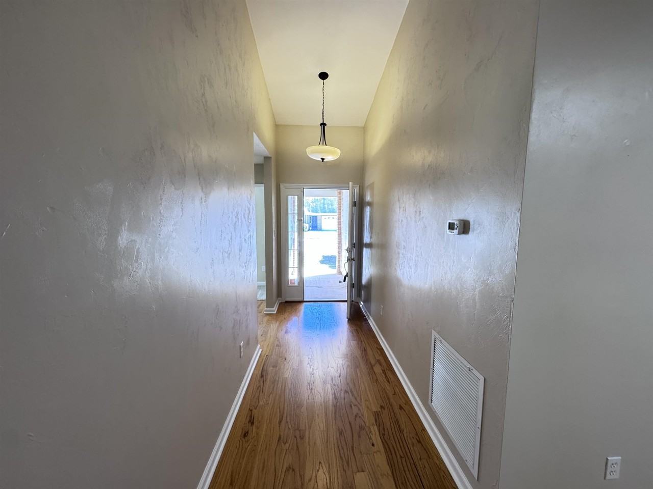 1125 Mosswood Chase - Photo 2 of 27