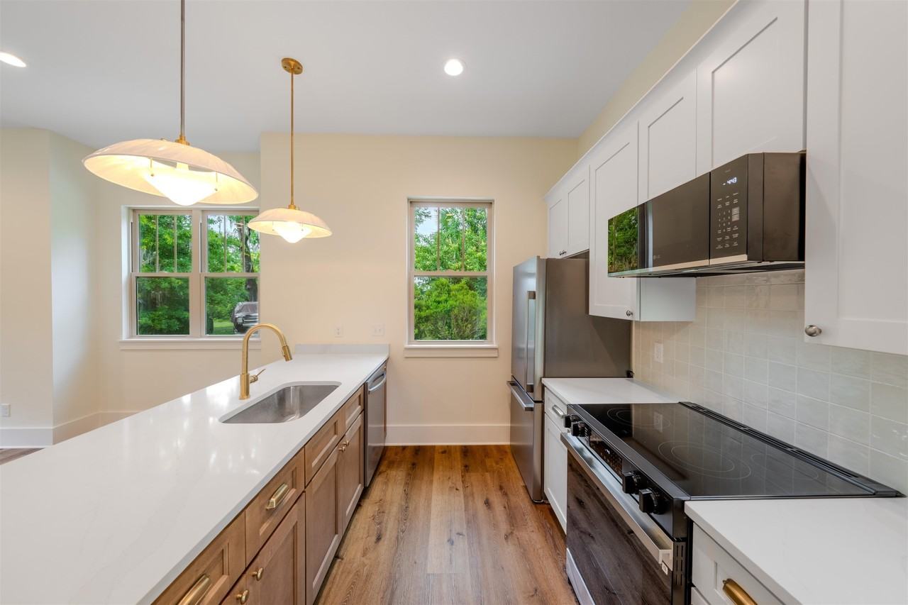 637 East Seaboard Street #2 - Photo 6 of 30