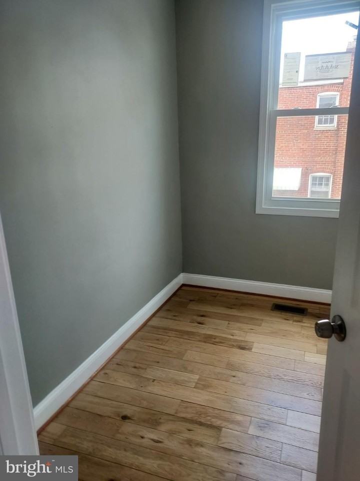 619 Sheridan Street Northwest - Photo 7 of 24