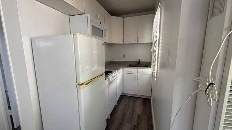 7948 Caldwell Ave - Photo 5 of 7