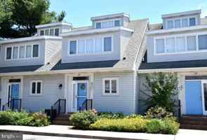 featured image of 18 West Atlantic Drive