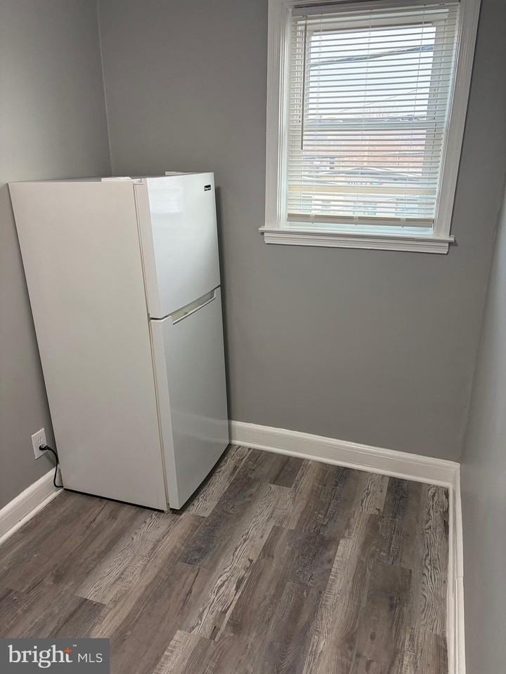 7243 Holabird Avenue - Photo 4 of 11