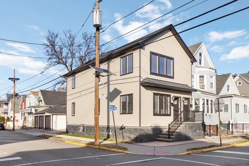 55 Mercer St - Photo 2 of 19