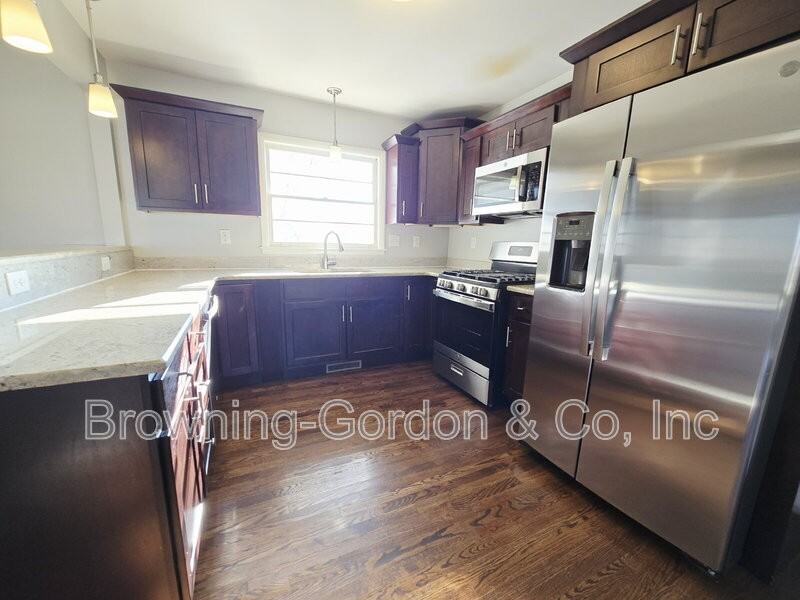 2817 Paden Dr - Photo 3 of 18