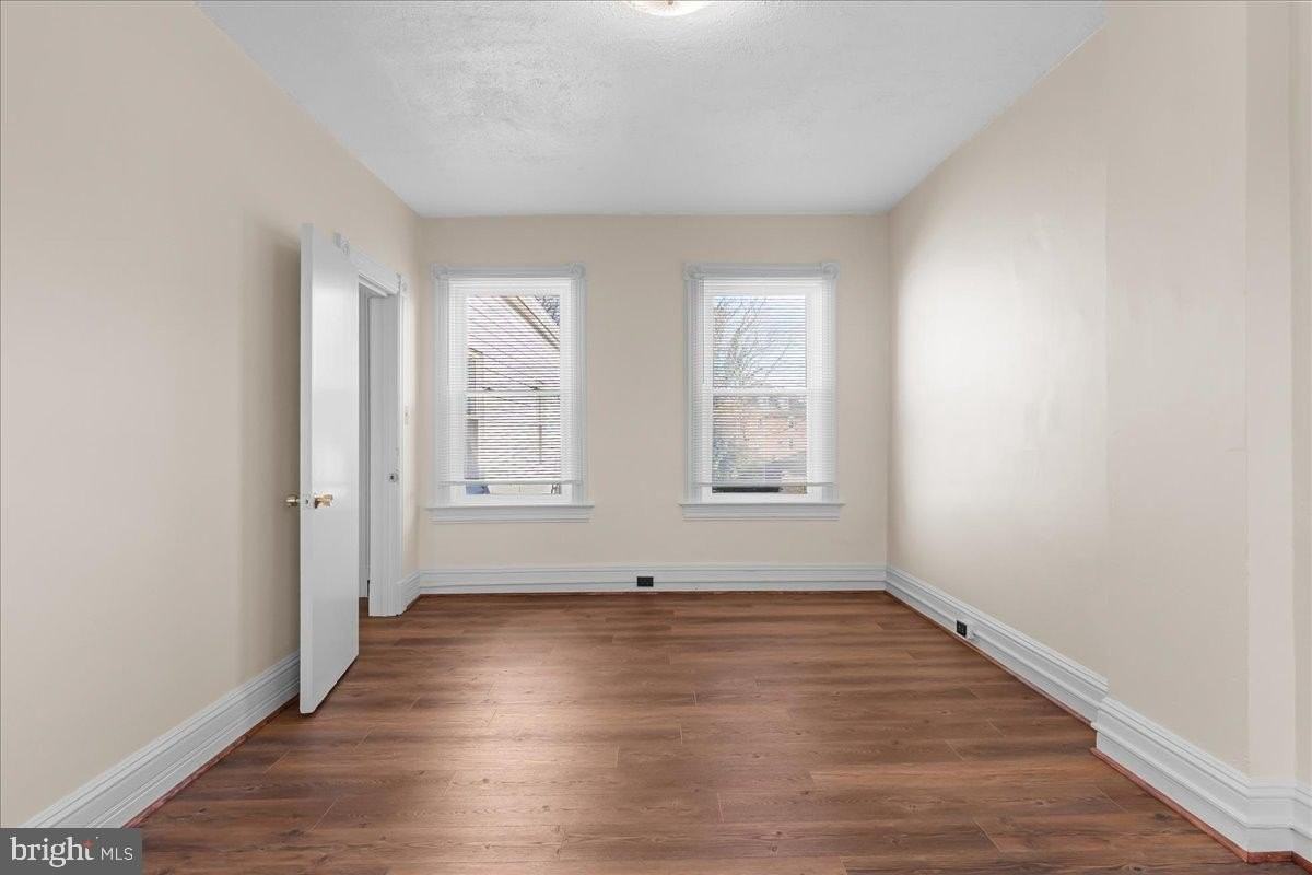 250 North Mulberry Street #2F - Photo 5 of 31