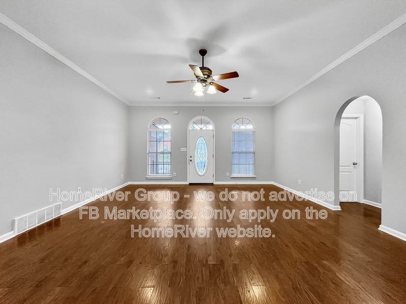 5028 Wolfchase Farms Pkwy - Photo 4 of 24