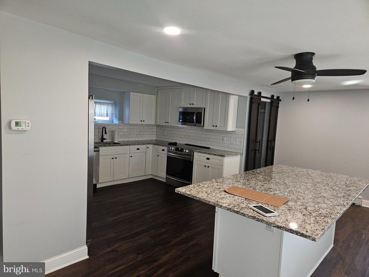 414 Delaware Avenue - Photo 3 of 20