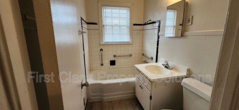 2200 Hardin Dr - Photo 6 of 13