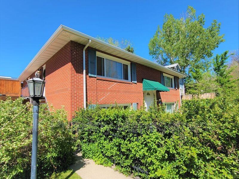 1305 2nd Avenue North #02 - Photo 2 of 30