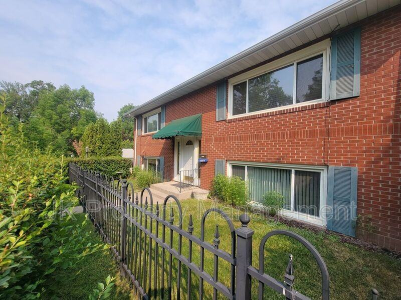 1305 2nd Avenue North #02 - Photo 3 of 30