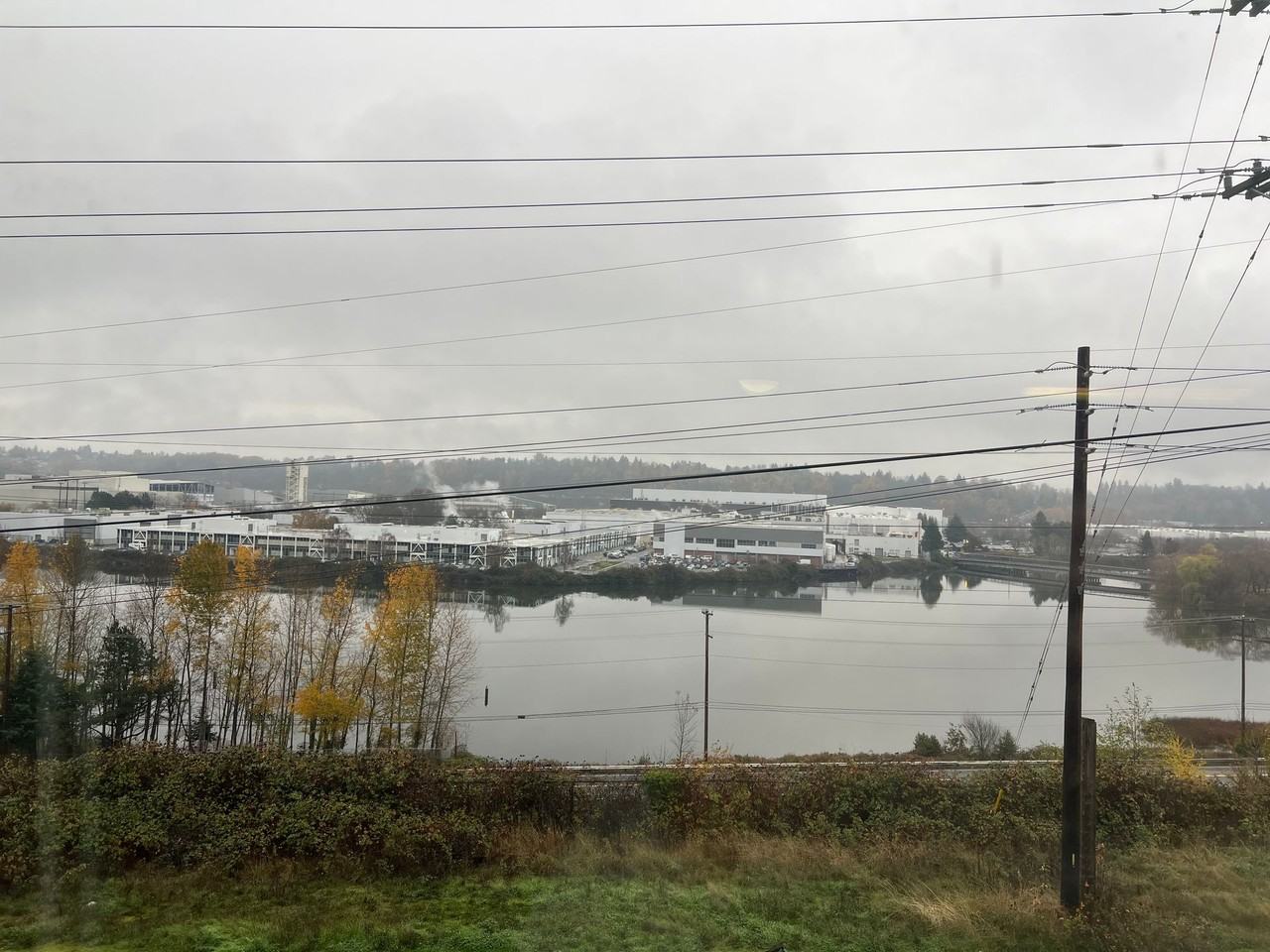 Riverview West Apartment - Photo 4 of 36