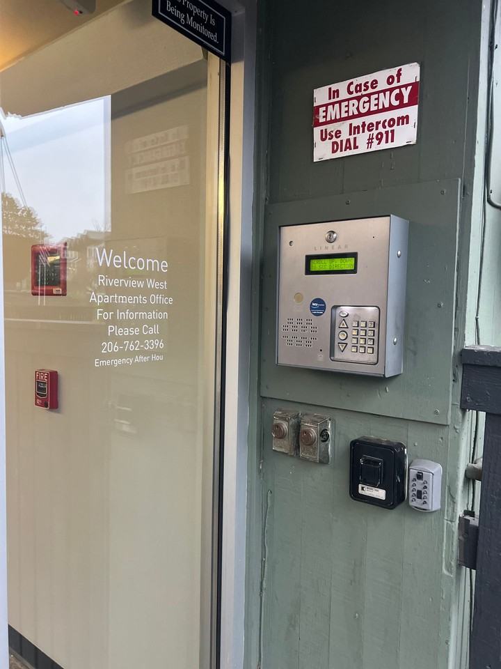 Riverview West Apartment - Photo 5 of 36