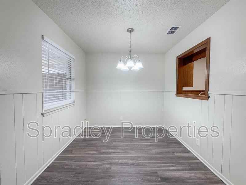 326 Tucson Drive - Photo 5 of 18