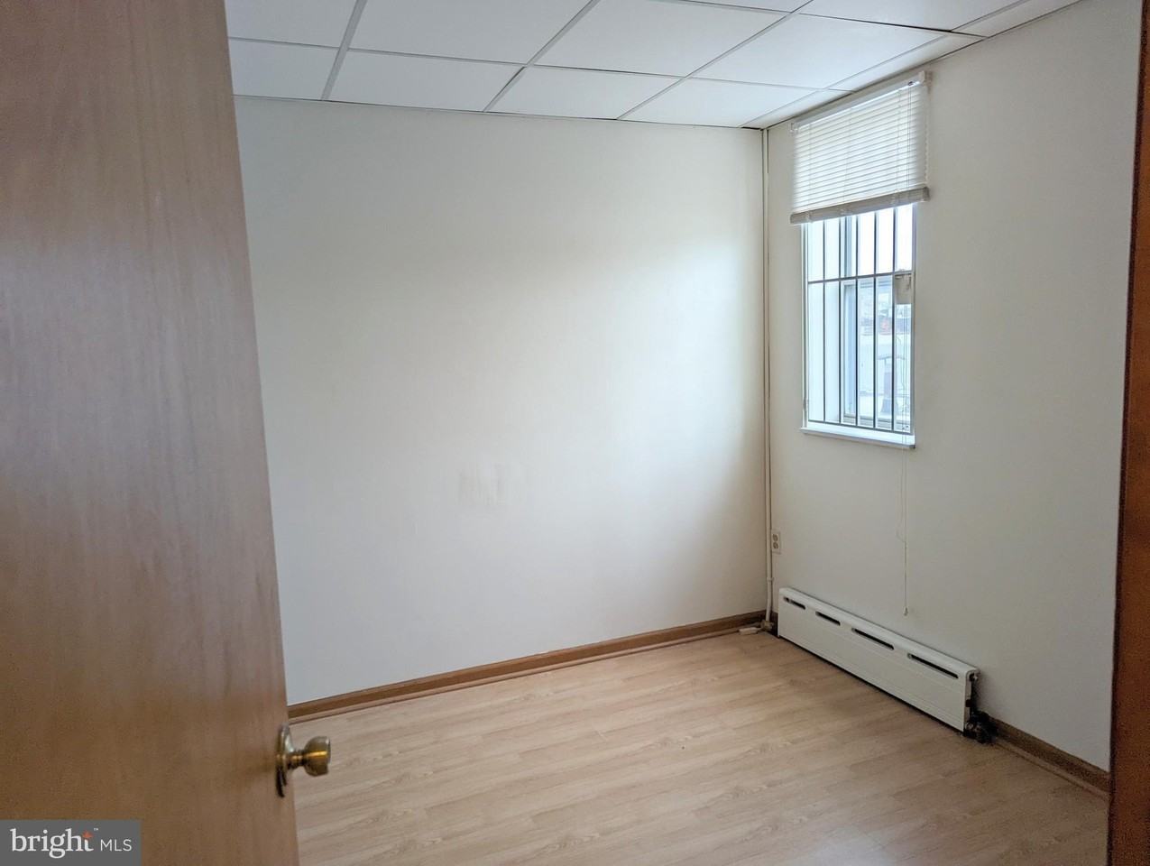 1545 W Passyunk Ave - Photo 3 of 22