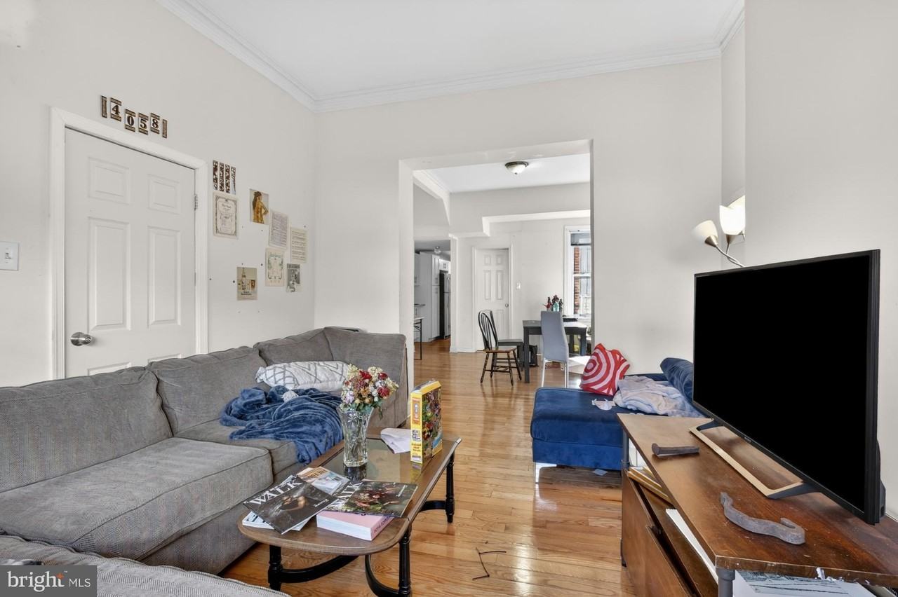 4058 Irving St - Photo 5 of 23