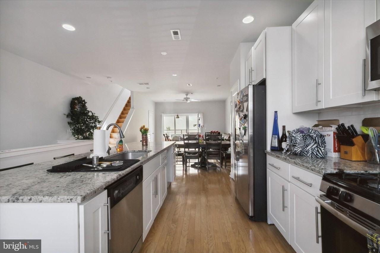 4128 Tower Street - Photo 5 of 25