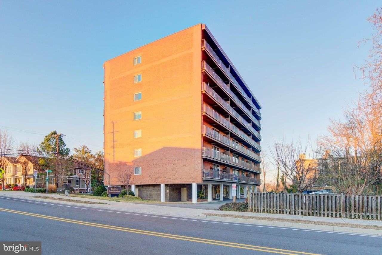 4343 CHERRY HILL Road unit: 303 #303 - Photo 2 of 29