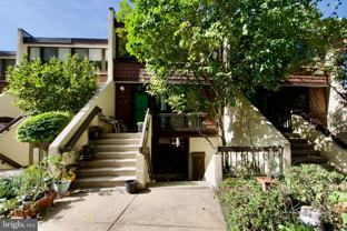 2204 S QUINCY Street unit: 1 #1 - Photo 1 of 1