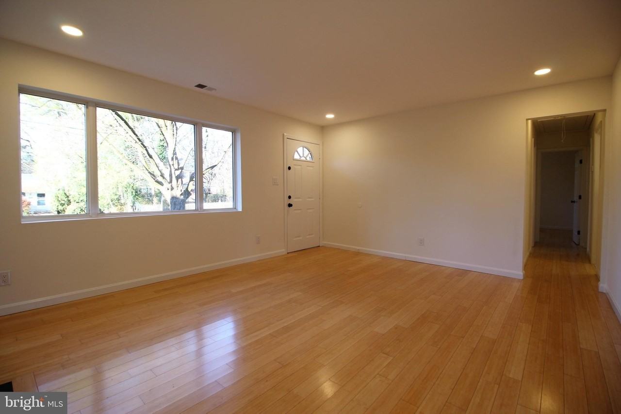 2129 Grayson Pl - Photo 4 of 26