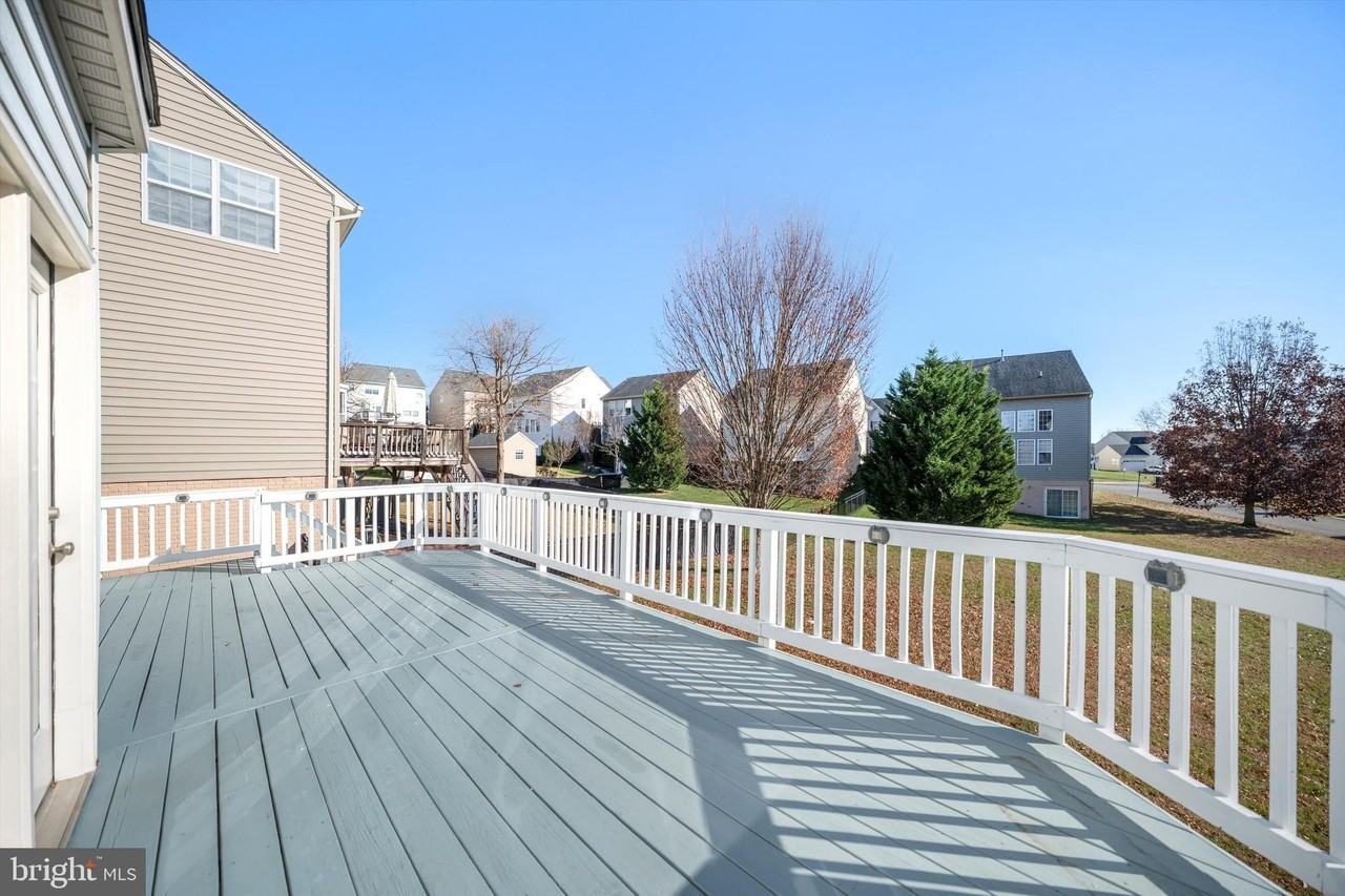 16421 Regatta Ln - Photo 7 of 17