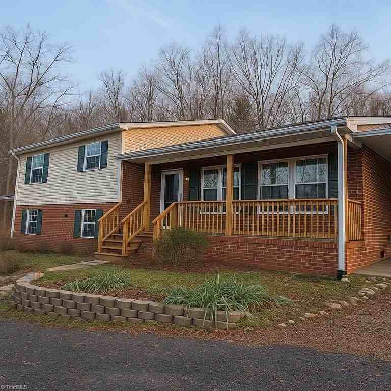 415 Watkins Rd - Photo 2 of 17